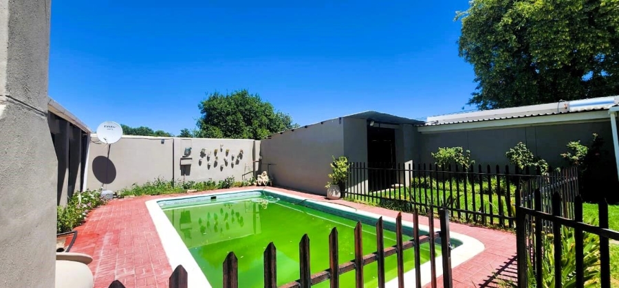 4 Bedroom Property for Sale in Oosterville Northern Cape